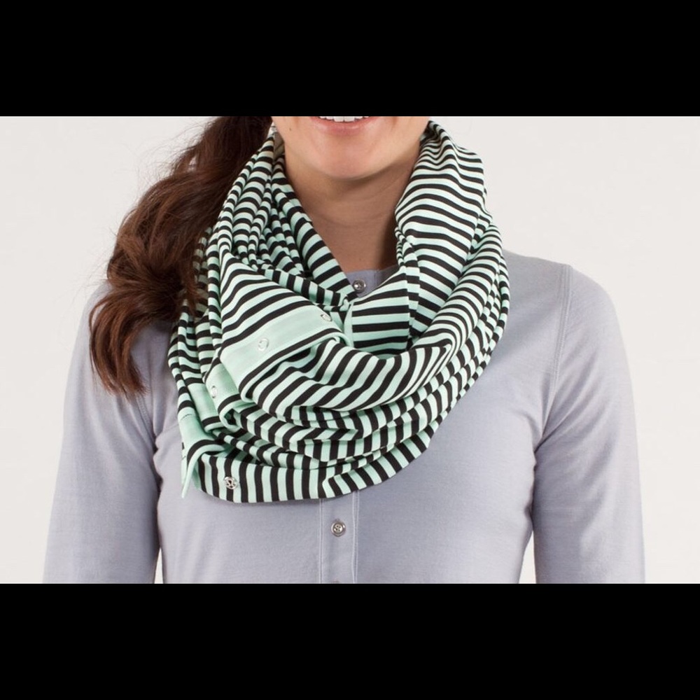 Lululemon Vinyasa Scarf